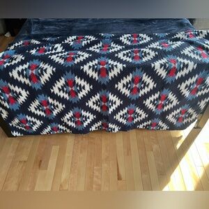 American Eagle Outfitters Blue and White Patterned Blanket 50’’ x 60’’